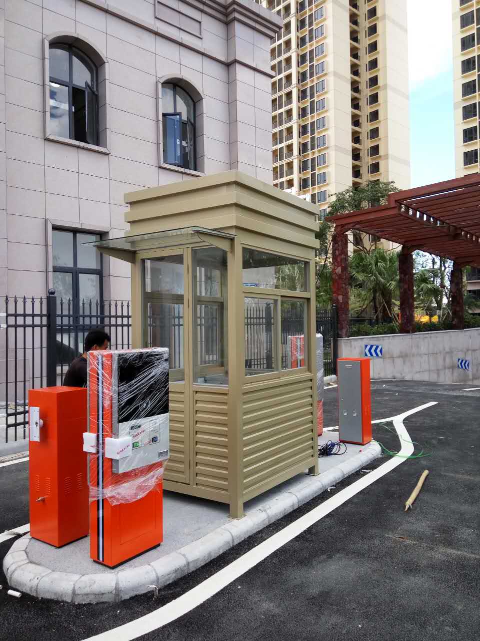 在選購(gòu)室外烏魯木齊崗?fù)r(shí)容易出現(xiàn)哪些誤區(qū)？的圖片